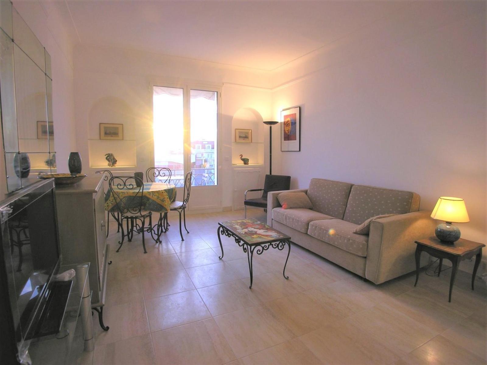 Palais Miramar - Suite & G17 - Vue Mer - Croisette Emplacement Unique -20 Plage - Wifi - Clim Cannes Ngoại thất bức ảnh